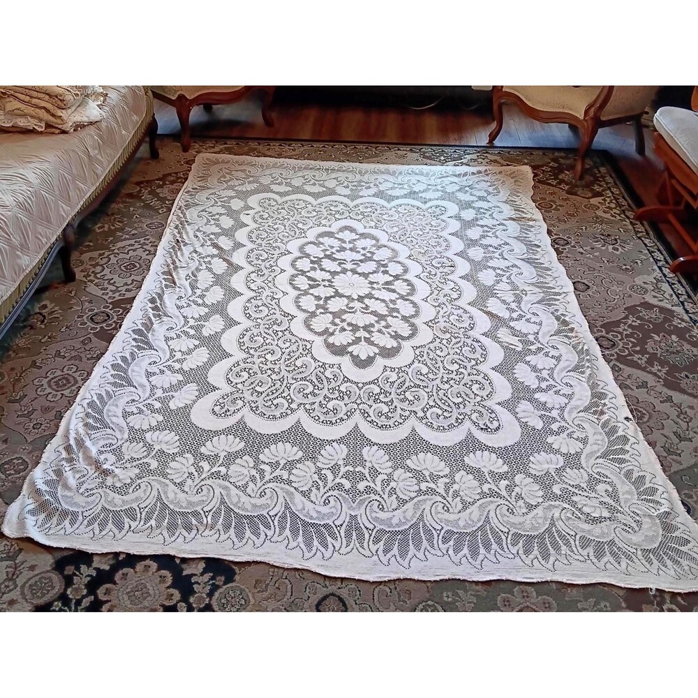Vintage Quaker lace Tablecloth Cottage core, Granny core, 52"x84" #13